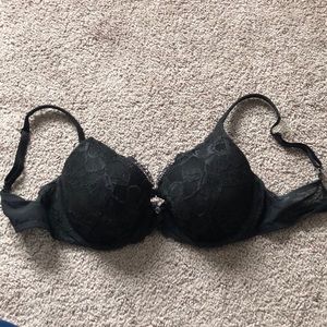 Victoria Secret Bra (32 D)
